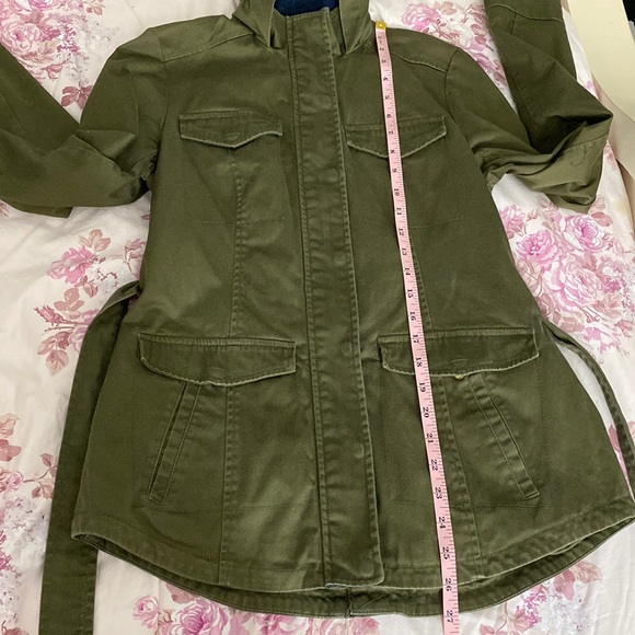 24. Tommy Hilfiger | Olive Green Utility Jacket with Hood - Picture 15 of 17